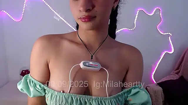 Snapshot of heartty_Milah chatting on 9, 9, 2025 heartty Milah online show from 9, 9, 2025