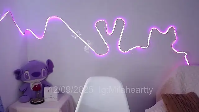 Snapshot of heartty_Milah chatting on 12, 9, 2025 heartty Milah online show from 12, 9, 2025