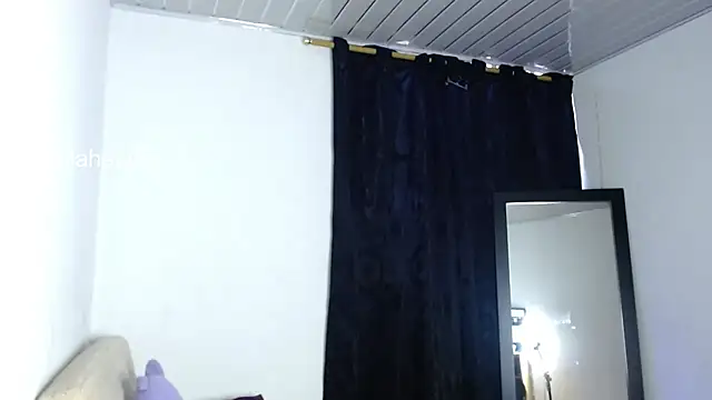 Snapshot of heartty_Milah chatting on 15, 11, 2025 heartty Milah online show from 15, 11, 2025