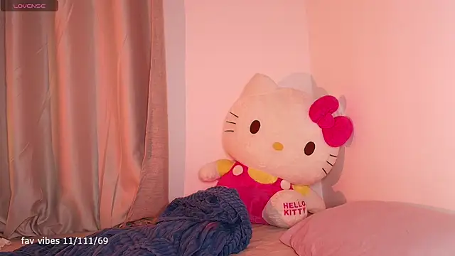 dulceangel   online show from 16, 9, 2025