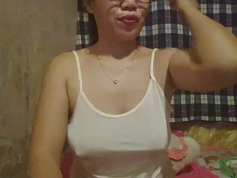 sexymorenal18 online show from 15, 4, 2026