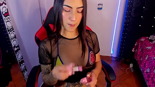 Samanthademonx20  online show from 4, 3, 2026