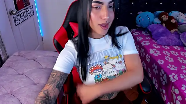 Snapshot of Samanthademonx20_ chatting on 15, 7, 2026 Samanthademonx20 online show from 15, 7, 2026