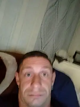 Snapshot of Dawidwi493_ chatting on 2, 10, 2025 Dawidwi493  online show from 2, 10, 2025