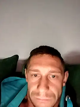 Snapshot of Dawidwi493_ chatting on 8, 10, 2025 Dawidwi493  online show from 8, 10, 2025