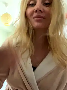 Affectionate lady online show from 9, 10, 2025