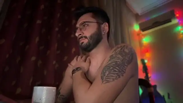 Snapshot of The_Oggy chatting on 18, 1, 2026 The Oggy online show from 18, 1, 2026