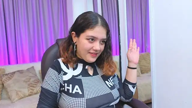 Niaa Stark online show from 11, 4, 2026