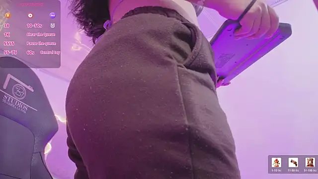 ZURY TAY online show from 18, 4, 2026