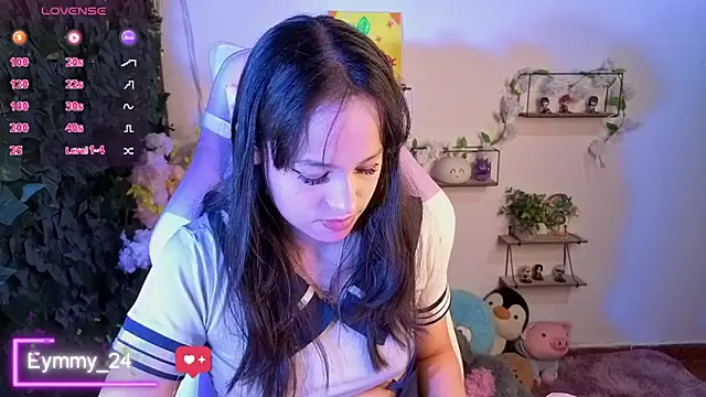 Snapshot of Eymmy_24 chatting on 13, 5, 2026 Eymmy 24 online show from 13, 5, 2026