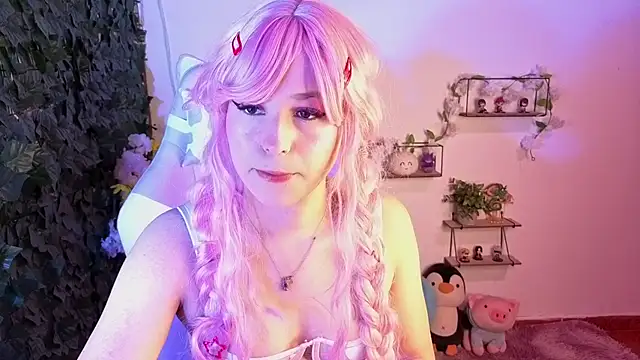 Snapshot of Eymmy_24 chatting on 1, 6, 2026 Eymmy 24 online show from 1, 6, 2026