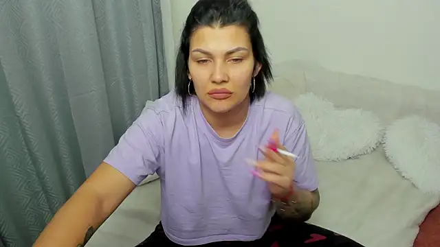 MiaKiittyy online show from 12, 2, 2026