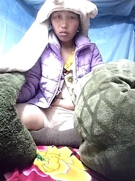 Snapshot of PhamPm70 chatting on 22, 12, 2025 PhamPm70 online show from 22, 12, 2025