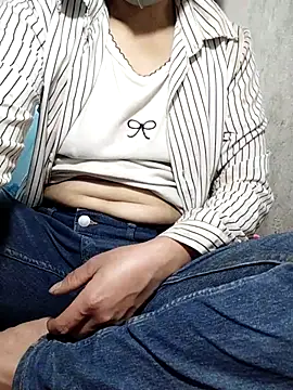 Snapshot of PhamPm70 chatting on 23, 3, 2026 PhamPm70 online show from 23, 3, 2026