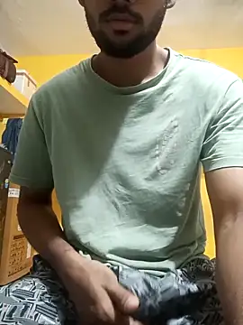 Snapshot of mayur_raaje chatting on 8, 6, 2026 mayur raaje online show from 8, 6, 2026