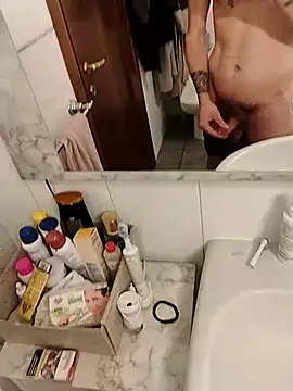 Snapshot of Baldassarre1990 chatting on 5, 11, 2025 Baldassarre1990 online show from 5, 11, 2025