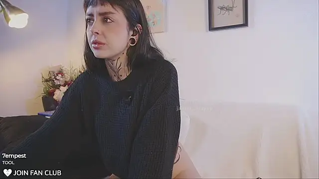 Snapshot of janne_maybe chatting on 2, 10, 2025 janne maybe online show from 2, 10, 2025