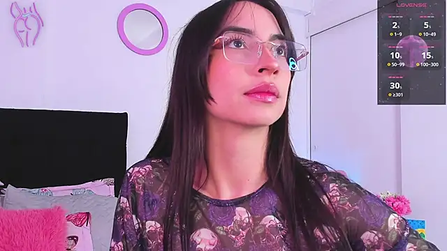 Snapshot of Aryane_art_ chatting on 18, 11, 2025 Aryane art online show from 18, 11, 2025