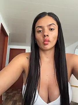 Snapshot of AnaaFaith_ chatting on 7, 7, 2026 AnaaFaith online show from 7, 7, 2026
