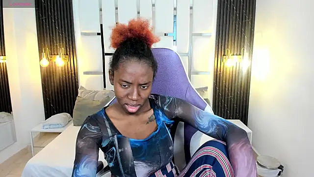  emma willliams  online show from 12, 11, 2025