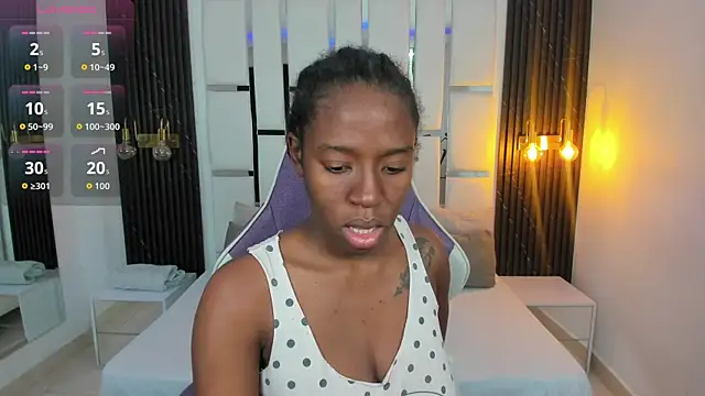  emma willliams  online show from 28, 11, 2025