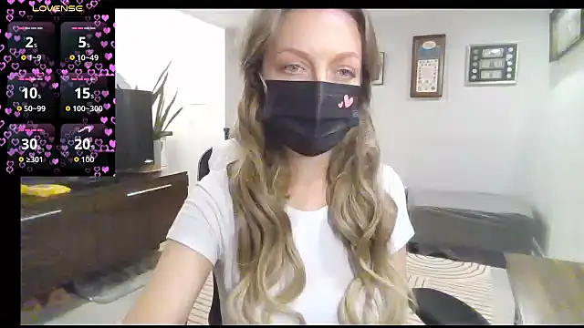 Magical Milf MelissaXX online show from 29, 9, 2025