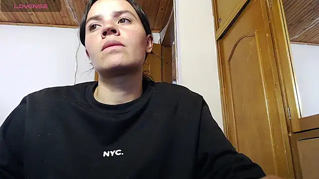 Skylar Serenity online show from 8, 11, 2025