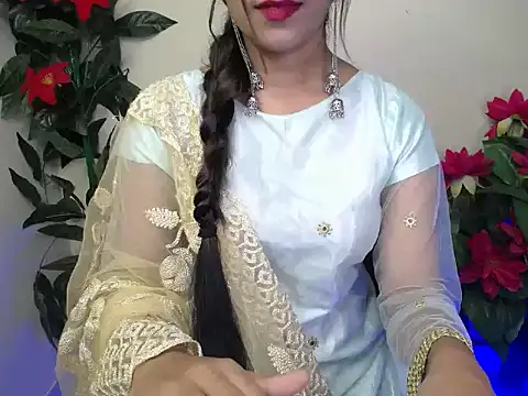 Snapshot of Little_queenn chatting on 11, 9, 2025 Little queenn online show from 11, 9, 2025