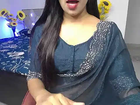 Snapshot of Little_queenn chatting on 24, 9, 2025 Little queenn online show from 24, 9, 2025
