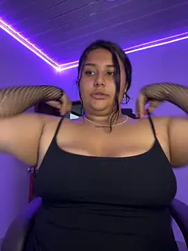 Nicky-222 online show from 4, 12, 2025