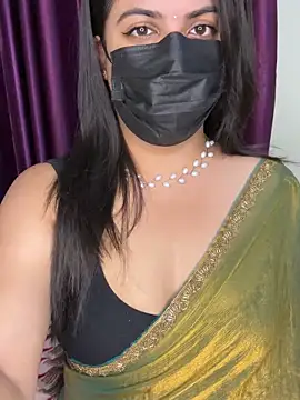 Snapshot of best_couple19 chatting on 27, 10, 2025 best couple19 online show from 27, 10, 2025