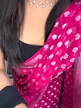 Snapshot of best_couple19 chatting on 18, 12, 2025 best couple19 online show from 18, 12, 2025