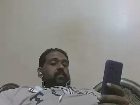 elpoop7305 online show from 9, 11, 2025