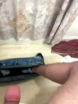 Snapshot of KingRonni chatting on 12, 10, 2025 KingRonni online show from 12, 10, 2025