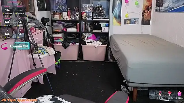 Snapshot of nevermakeawish chatting on 20, 9, 2025 nevermakeawish online show from 20, 9, 2025