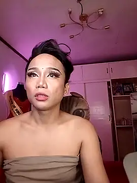 YourNikkieXxx online show from 24, 10, 2025