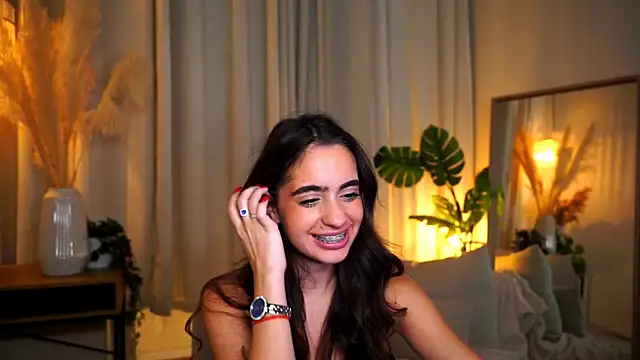 Snapshot of miilky_wayy chatting on 8, 9, 2025 miilky wayy online show from 8, 9, 2025