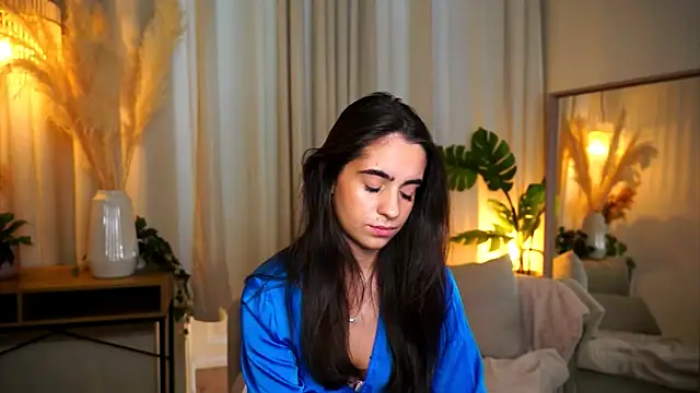 Snapshot of miilky_wayy chatting on 8, 10, 2025 miilky wayy online show from 8, 10, 2025