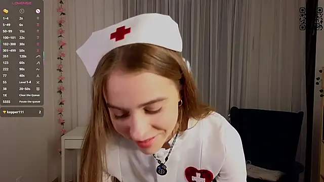 Snapshot of IsobelCashin chatting on 27, 11, 2025 IsobelCashin online show from 27, 11, 2025