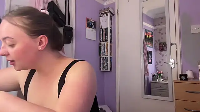 Snapshot of SexySashaxox chatting on 13, 9, 2025 SexySashaxox online show from 13, 9, 2025