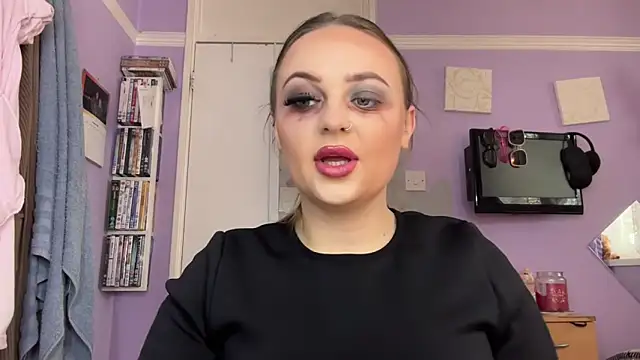 Snapshot of SexySashaxox chatting on 31, 10, 2025 SexySashaxox online show from 31, 10, 2025