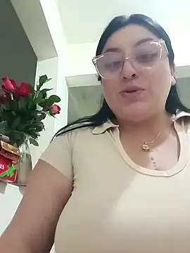 Snapshot of megan_fox5 chatting on 3, 12, 2025 megan fox5 online show from 3, 12, 2025