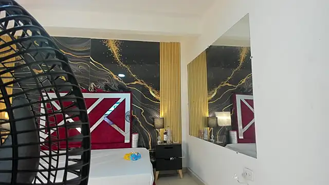 Snapshot of VioletRose_as chatting on 30, 10, 2025 VioletRose as online show from 30, 10, 2025