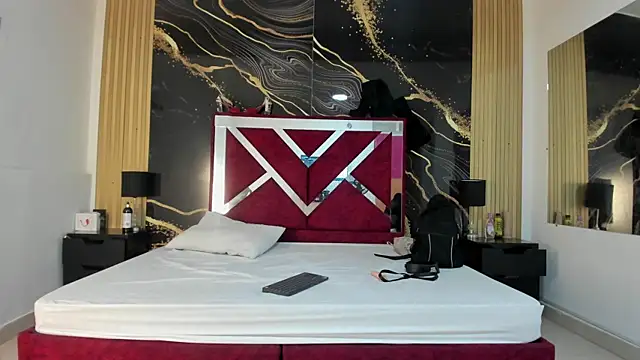 Snapshot of VioletRose_as chatting on 15, 11, 2025 VioletRose as online show from 15, 11, 2025