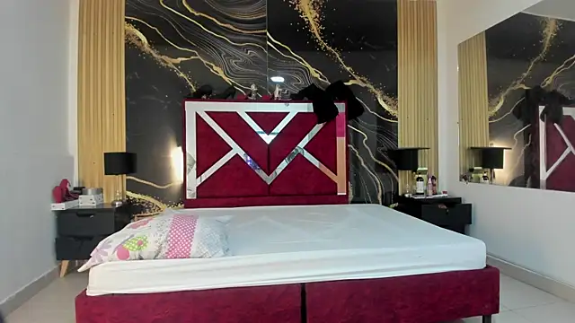 Snapshot of VioletRose_as chatting on 22, 11, 2025 VioletRose as online show from 22, 11, 2025