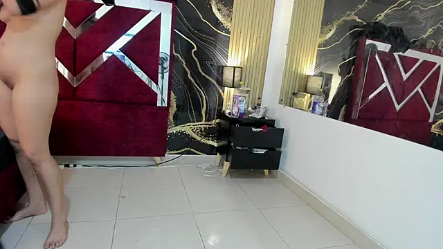 Snapshot of VioletRose_as chatting on 30, 11, 2025 VioletRose as online show from 30, 11, 2025