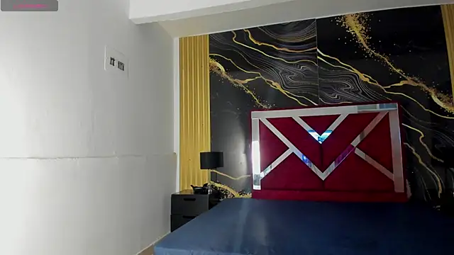 VioletRose as online show from 6, 1, 2026