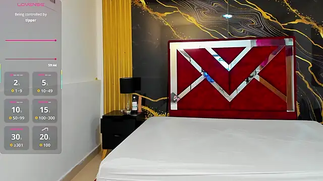 VioletRose as online show from 19, 2, 2026