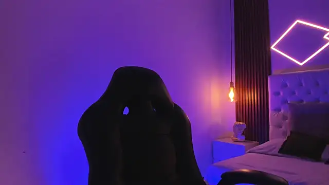 Snapshot of ZamabyCrucie chatting on 21, 11, 2025 ZamabyCrucie online show from 21, 11, 2025