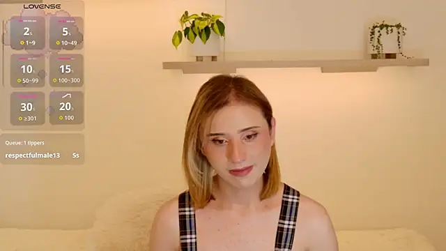 Snapshot of seraphine_star chatting on 5, 7, 2026 seraphine star online show from 5, 7, 2026